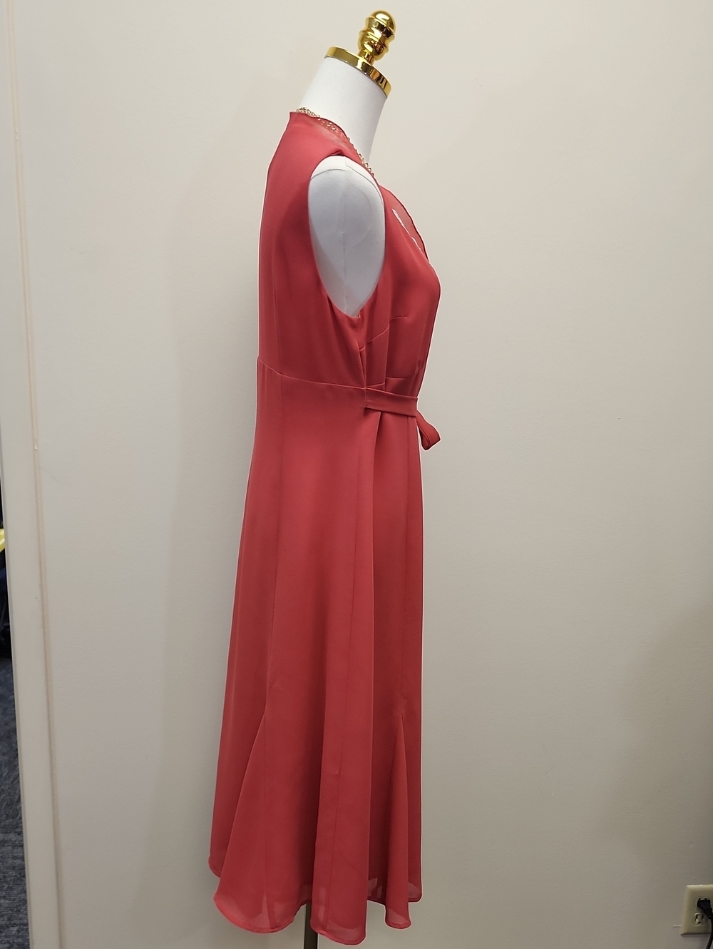 Emma James Coral Red Embroidered V-Neck Midi Dress Size 10 Petite - Picture 4 of 6
